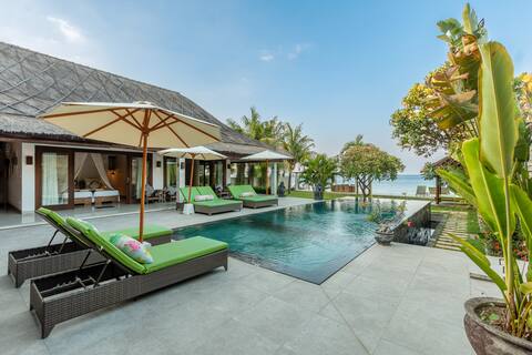 Villa Disana (with Private Spa) Beachfront, Amed