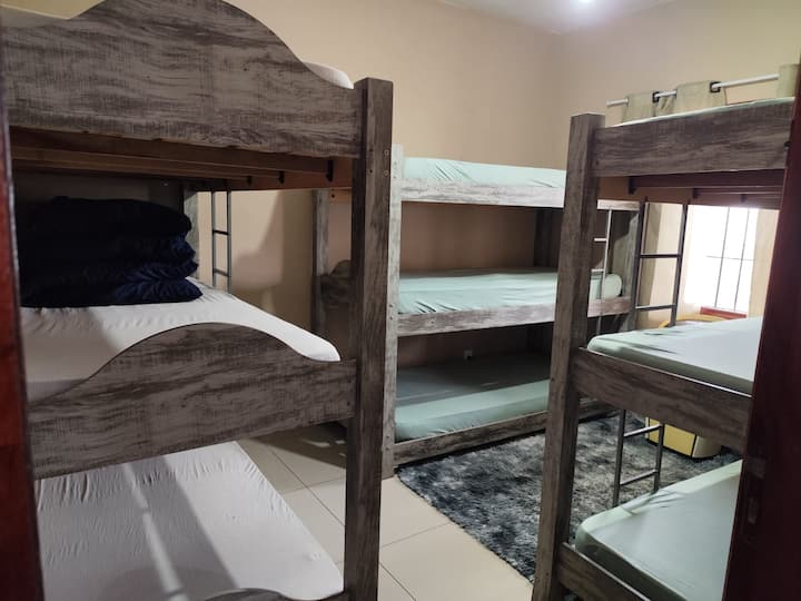 غرفة النوم 2