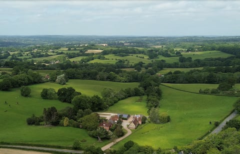 Weaver's Cottages, Frame Farm - Sleeps 20