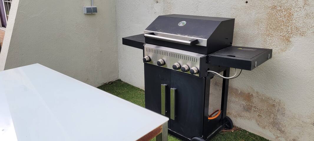 Host&Joy – Family Villa with Swimming Pool gallery image 4