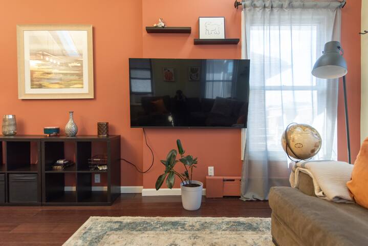 Great duplex 3BR/2bth apartment on the ocean block gallery image 3