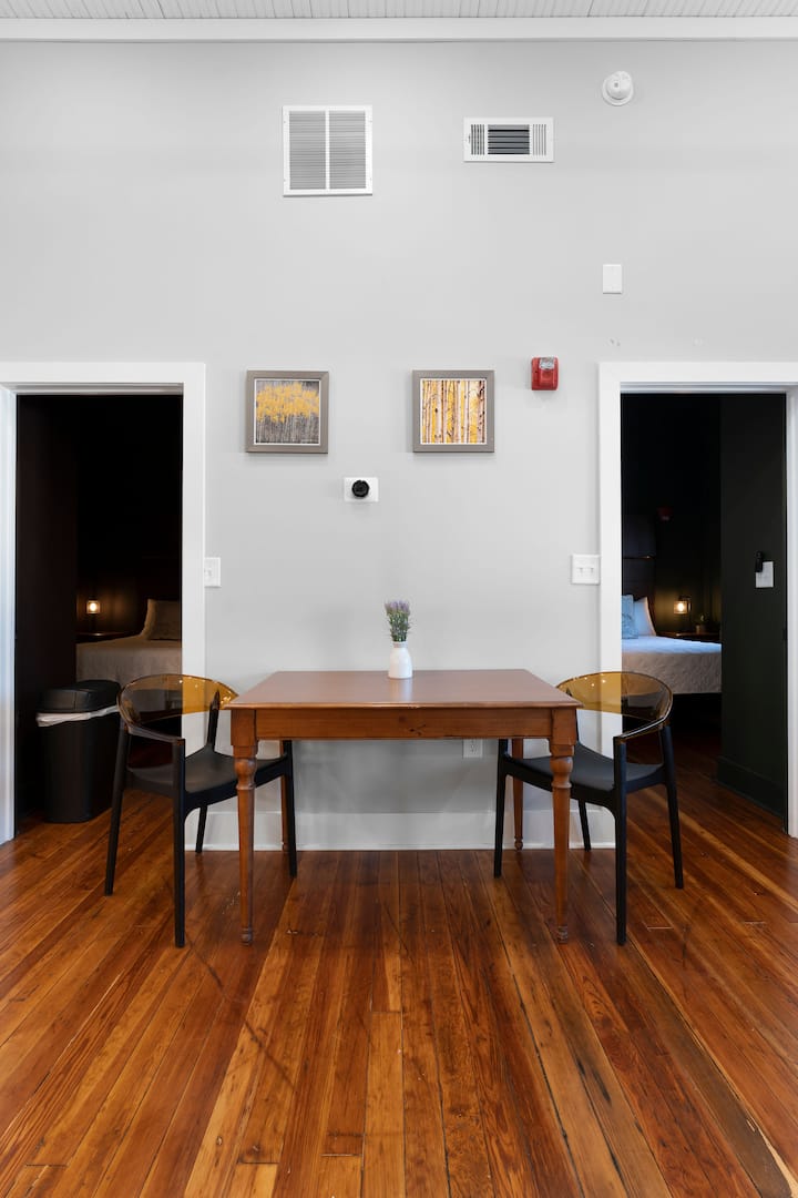 The Cartersville Manhattan - Cartersville, GA