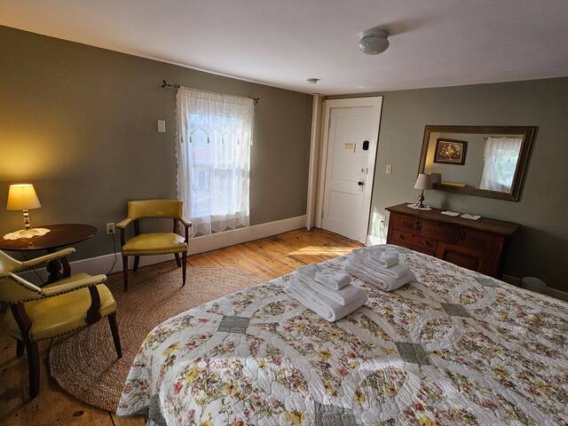 The Cornish Inn managed Airbnb listing 2