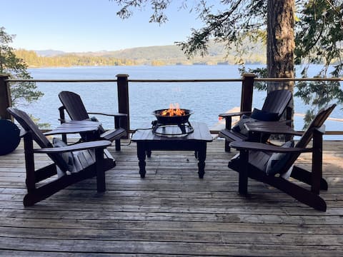 Private Waterfront Home on Sproat Lake