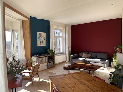 Top performing Airbnb: Schaerbeek: beautiful south-facing apartment in Schaerbeek Schaarbeek