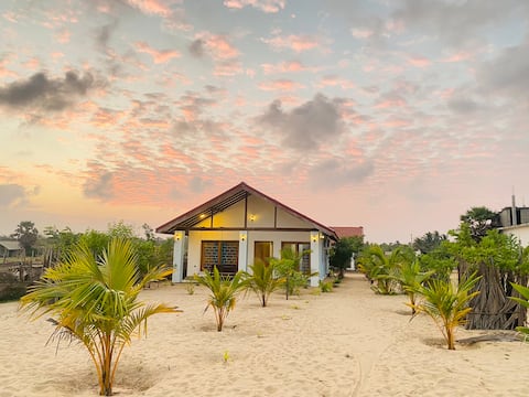 Beach Escape. 2BR Private Beach House Arugam Bay