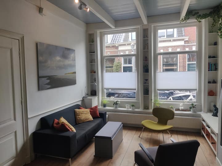 Knusse Schipperswoning Met Tuintje Naast Centrum. - Groningen