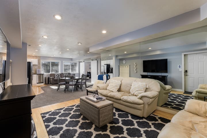 Family Favorite With Indoor Basketball Court - Sandy, UT