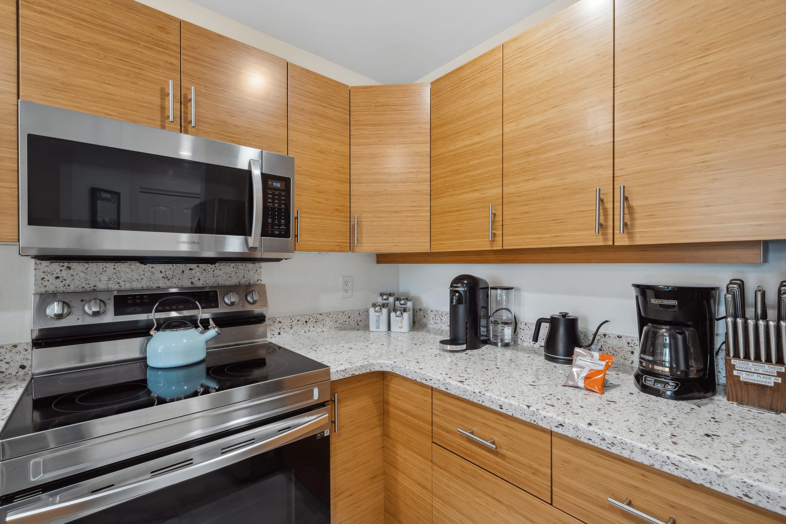 Condo in Kihei · ★4.99 · 1 bedroom · 2 beds · 2 baths - Image 19