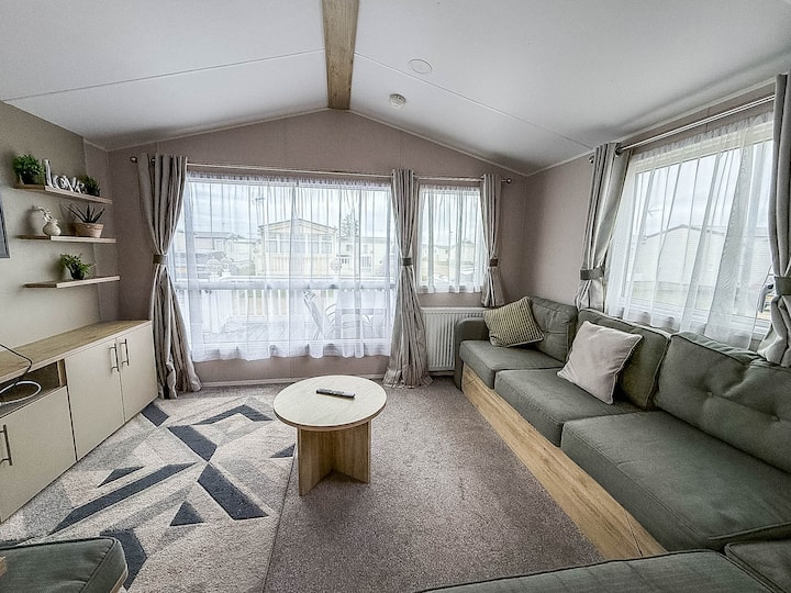 Caravan With Wifi At St Osyth Beach Ref 28008pm - Clacton-on-Sea