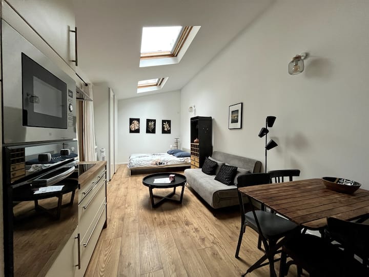 الملحق (أكثر من 8 ضيوف) سرير 140 × 200
سرير أريكة 140 × 190