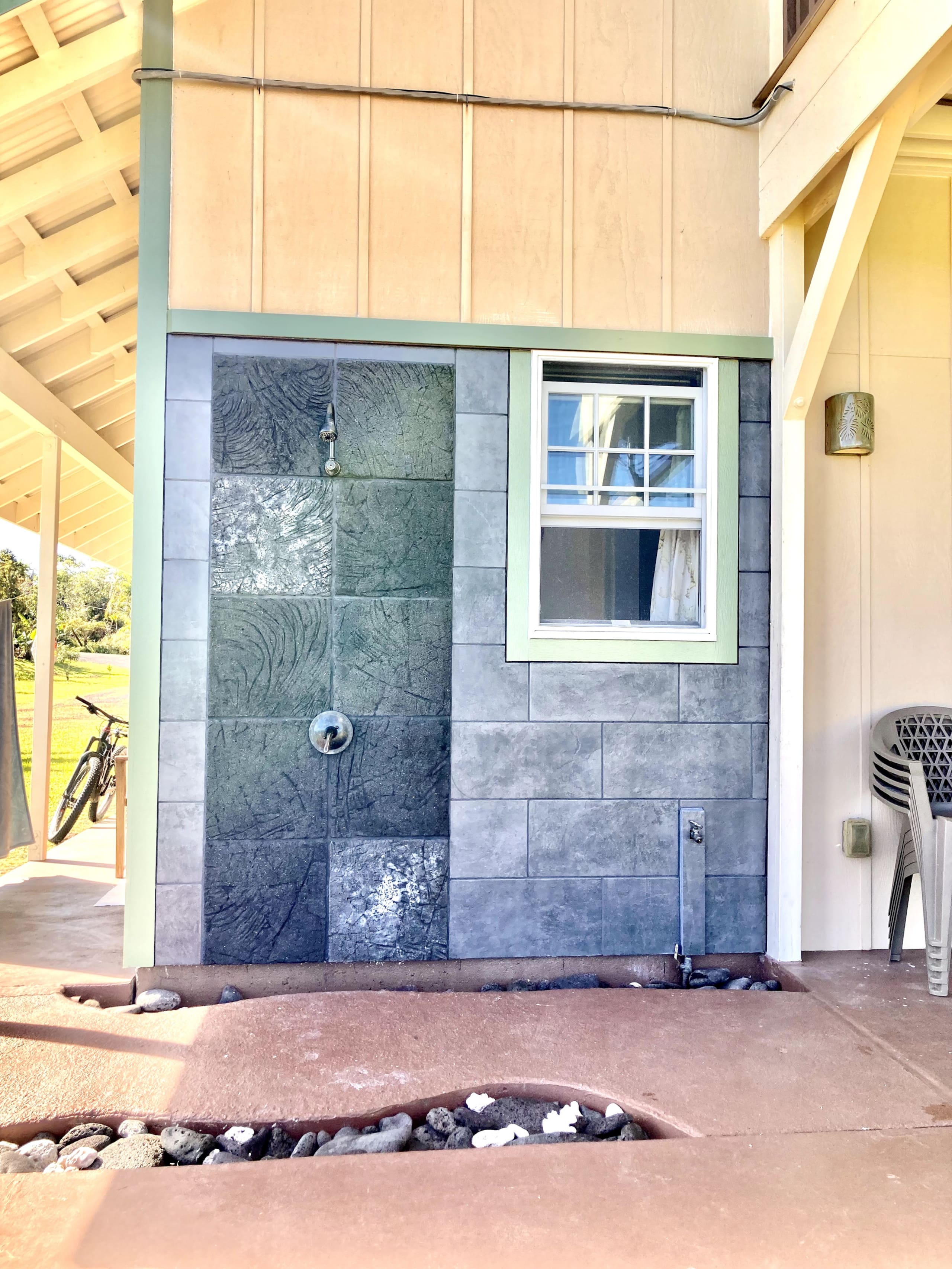 Home in Pahoa · ★4.93 · 4 bedrooms · 7 beds · No bathroom - Image 12