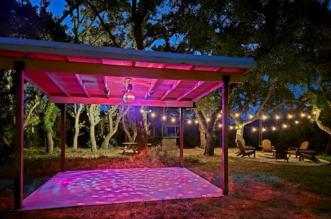 Your Spring Break Oasis in the Hill Country!