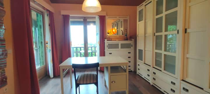 Aprt.80C. 1st floor.D.Blanco.Views to the Garden. Private bathroom.Supletoria of 1.35cm on request