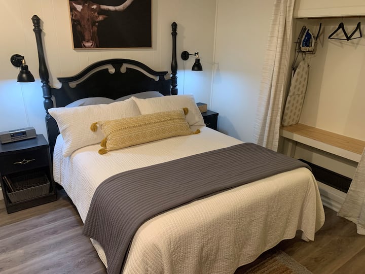 Основна спалня:  „Двойно легло “.