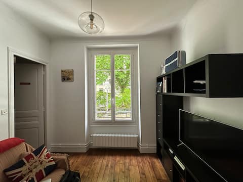 Top Airbnb: BEST DEAL near Paris Center in Paris