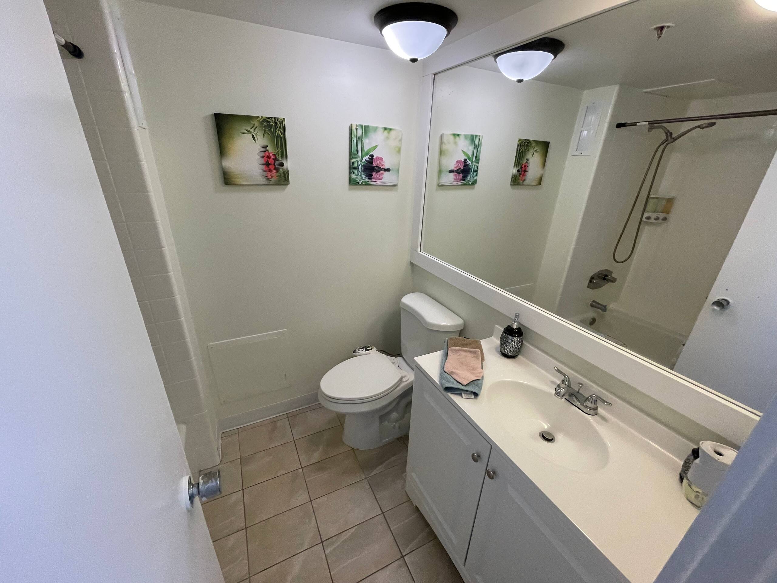 Condo in Honolulu · ★4.6 · Studio · 2 beds · 1 private bath - Image 20