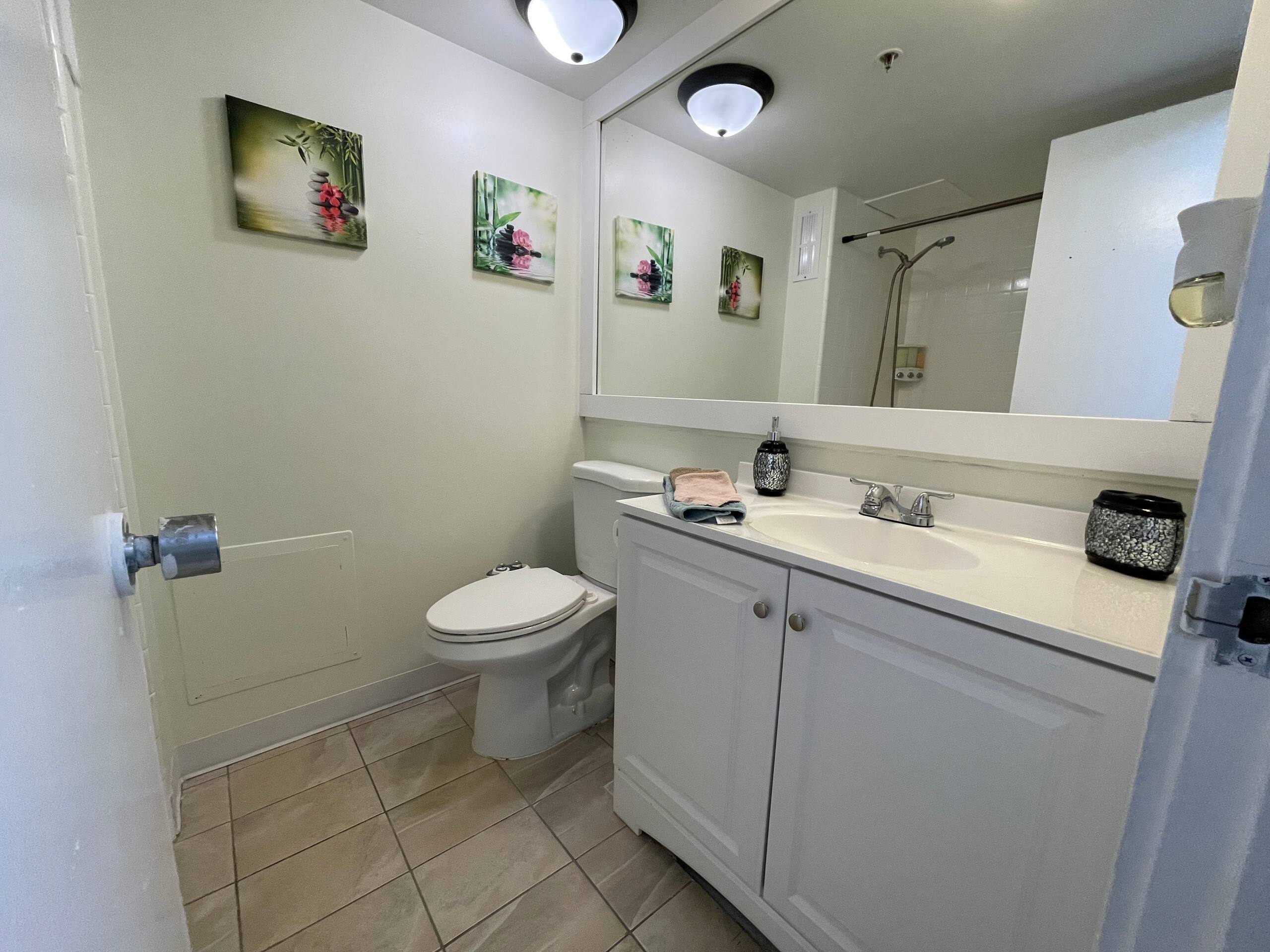Condo in Honolulu · ★4.6 · Studio · 2 beds · 1 private bath - Image 22