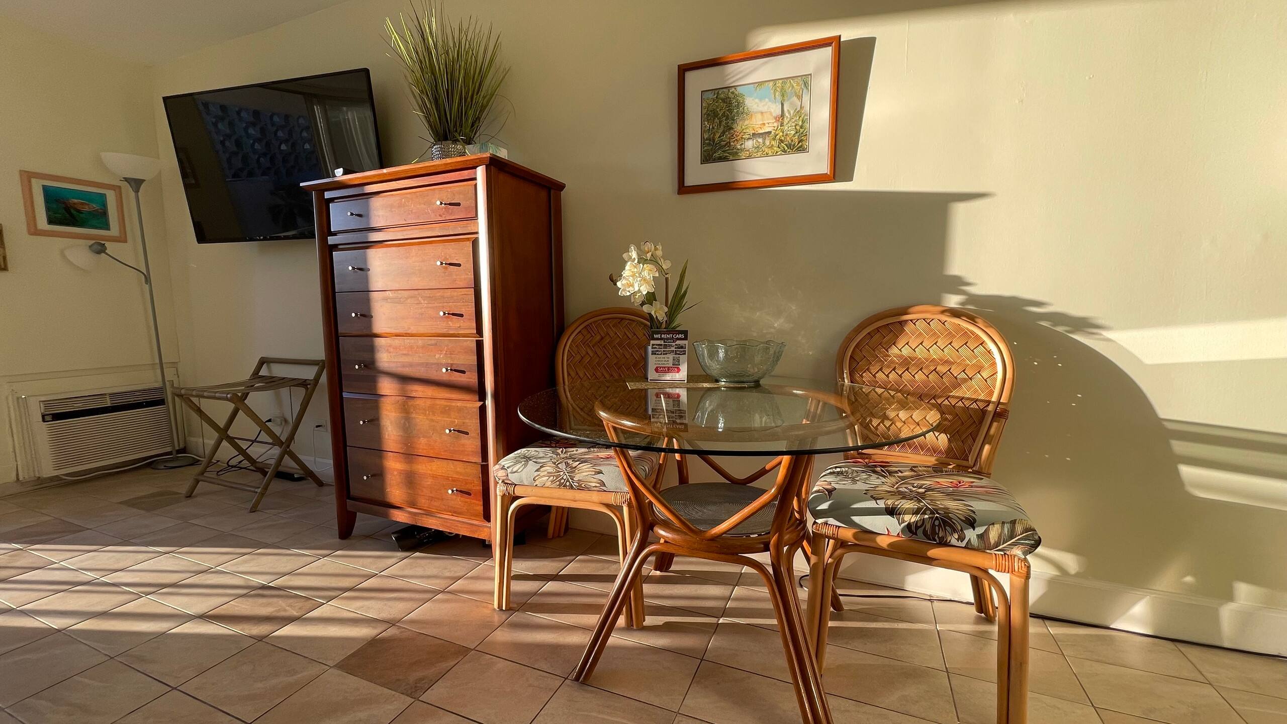 Condo in Honolulu · ★4.6 · Studio · 2 beds · 1 private bath - Image 14
