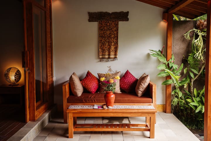 Brati Villa Ubud (Private Pool And Breakfast) - Indonesia