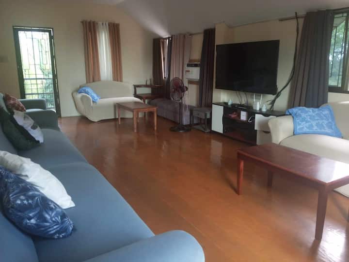 Hunter Vacation House In Mati City - Mati