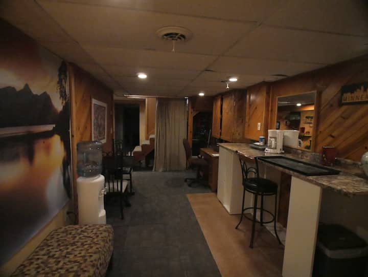 1200 Sq Ft - Bloomington, MN