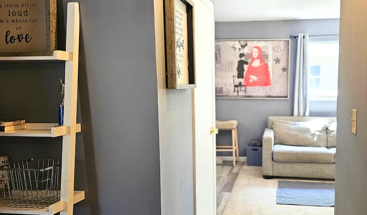 Roy's, A Dog-friendly Uptown Retreat! - Charlotte, NC