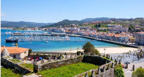 Home in the Old Town of Baiona