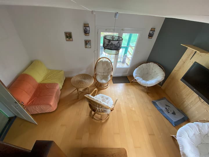 Cottage Près De La Rivière 
à 300 M Du Port - Dolancourt