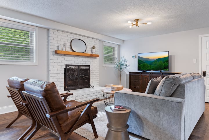 South Knox Retreat, Near Ut, Downtown & Greenways - Knoxville, TN