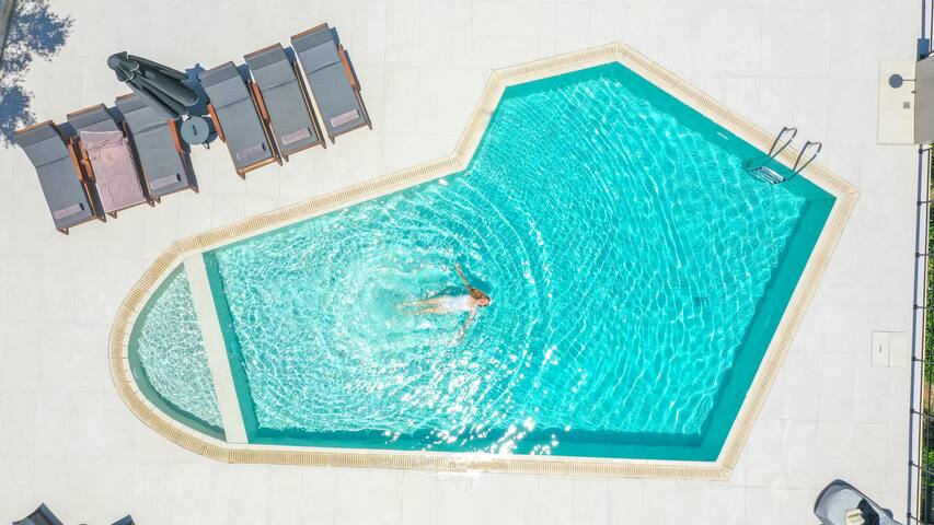 Lefkothea Villas, Ideal for Groups, Near the Beach