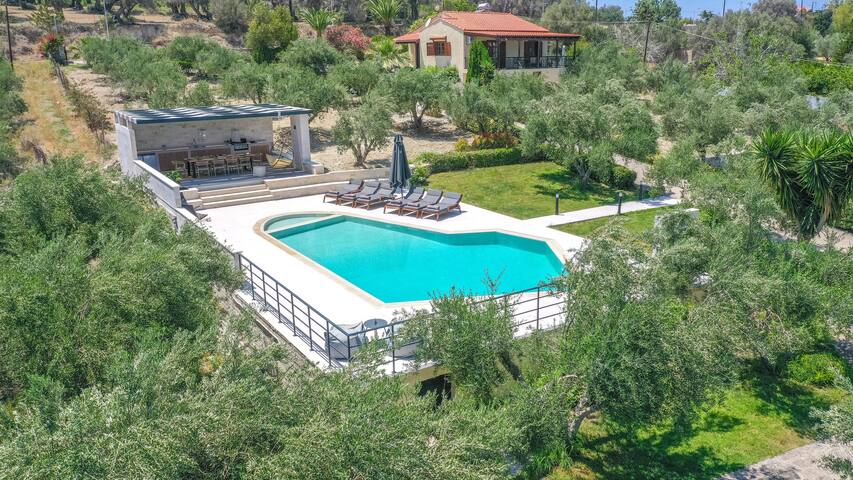 Lefkothea Villas, Ideal for Groups, Near the Beach gallery image 3