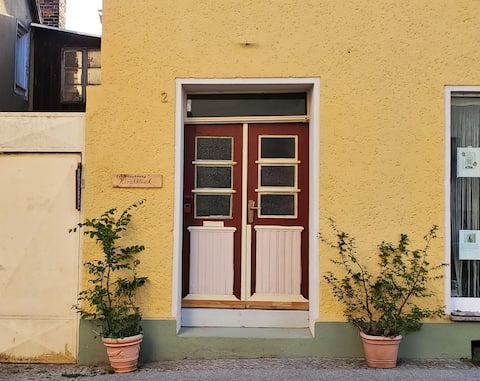 Top Airbnb: Spacious apartment in the old town in Fürstenberg/Havel