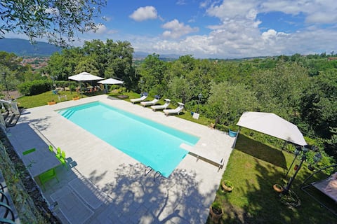 Private Pool-10' from the Sea