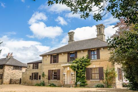 Old Chapel House (Countryside Home)