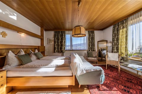 Familienzimmer mit Balkon