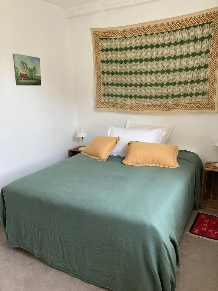 საძინებელი 4