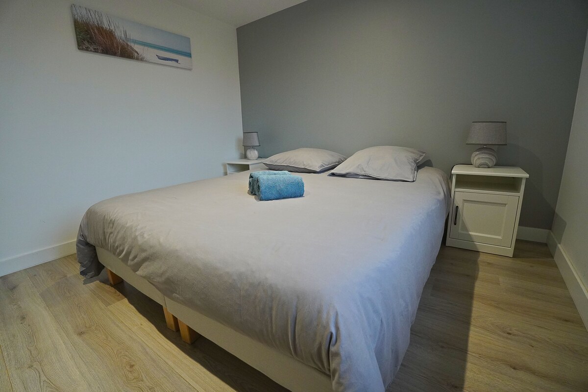 主卧优质床上用品160x200厘米
安静 
