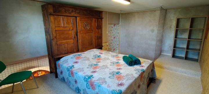 Krevat dopio "king" (dy herë 80)