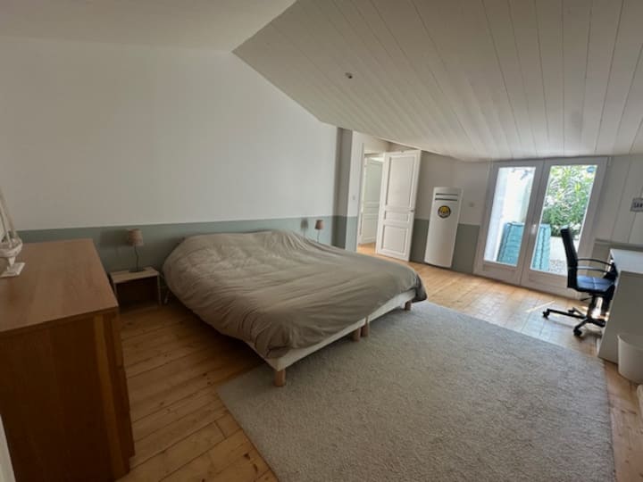 Dormitorio 2 con 1 cama doble (200X180) estar organizado en  2 camas individuales