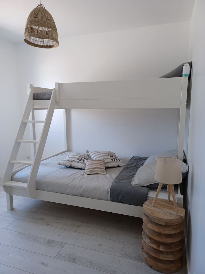 Dhomë gjumi 2