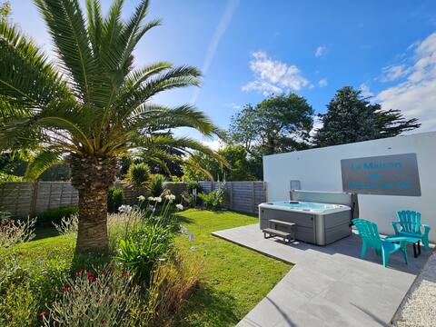 Family Holiday 's House Vew on the Ria D'Etel