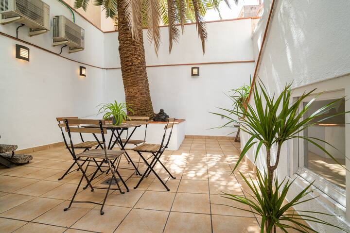 3 baths +6 BR +Amenities +Office – Stadium FCB gallery image 3