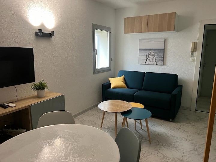 En Face De La Plage, Climatisé, Terrasse, Parking - Hyères