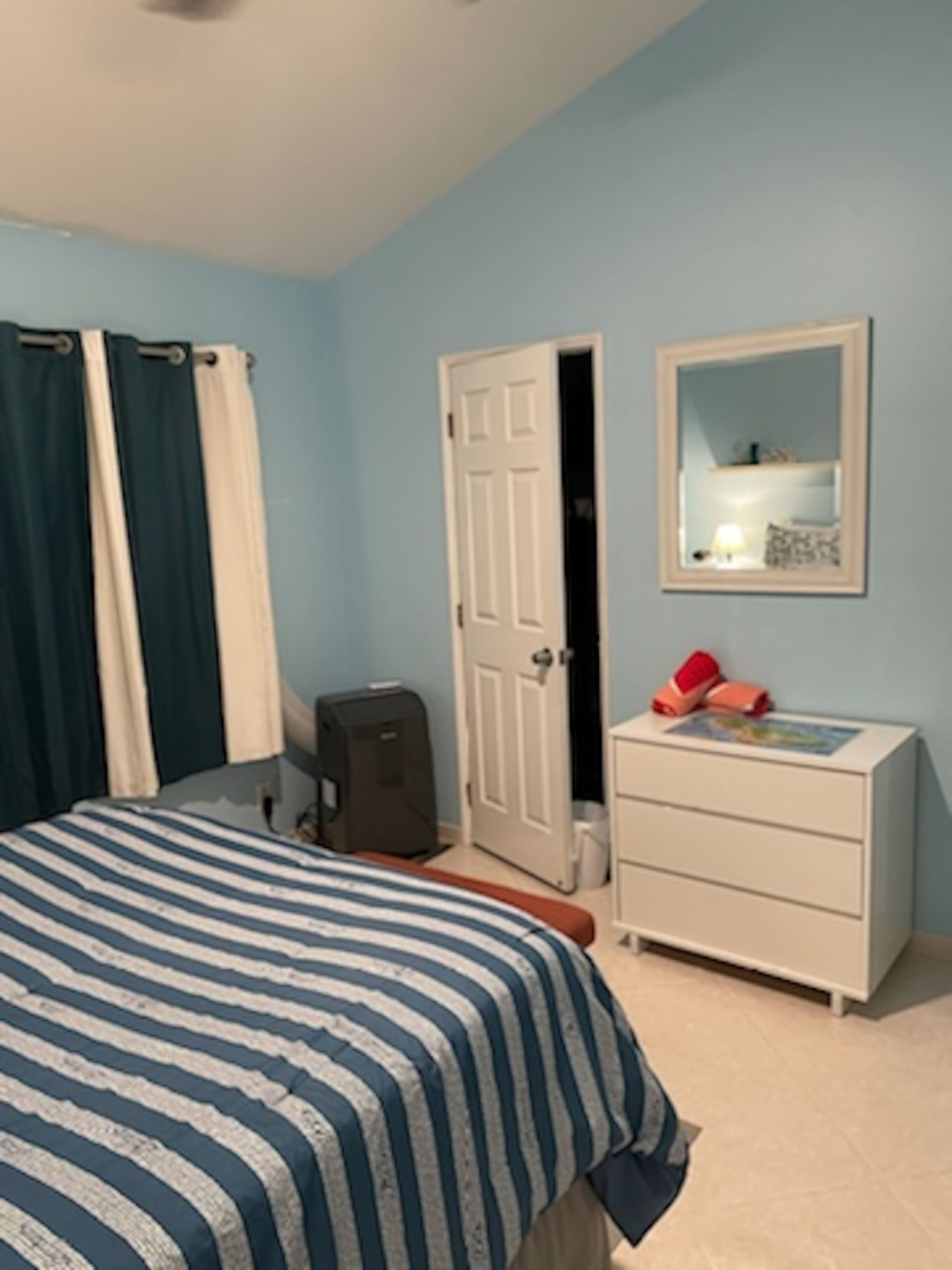Condo in Kihei · ★4.96 · 1 bedroom · 2 beds · 1 shared bath - Image 14