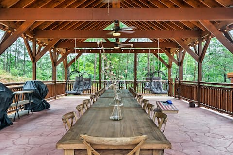 Giant Luxury 10BR Cabin Huge Outdoor Area, Pool