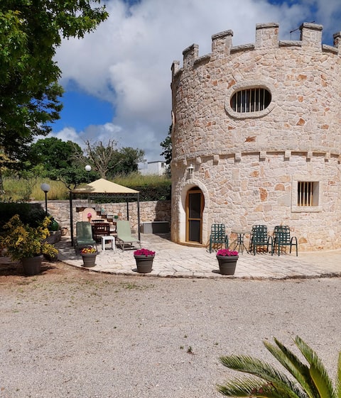 Torre Carperi stone house in Valle d 'Itria