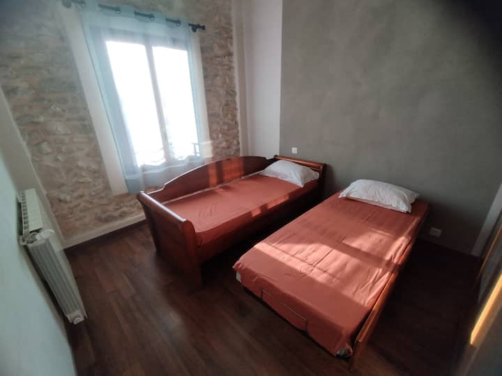 Dhomë gjumi 2