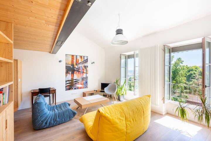 Beautiful 4-Room | 90m² | Heart of Vieux Lyon gallery image 4