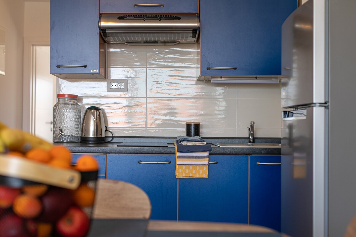 ap2 · Roof terrace with jacuzzi + sea view, beach walk